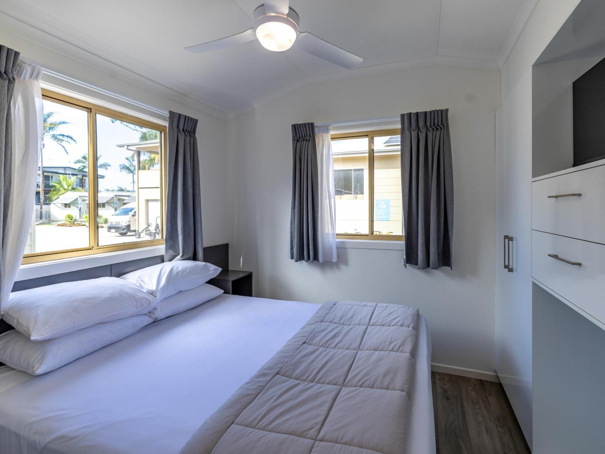 Nrma Blue Dolphin Yamba Holiday Resort Værelse billede