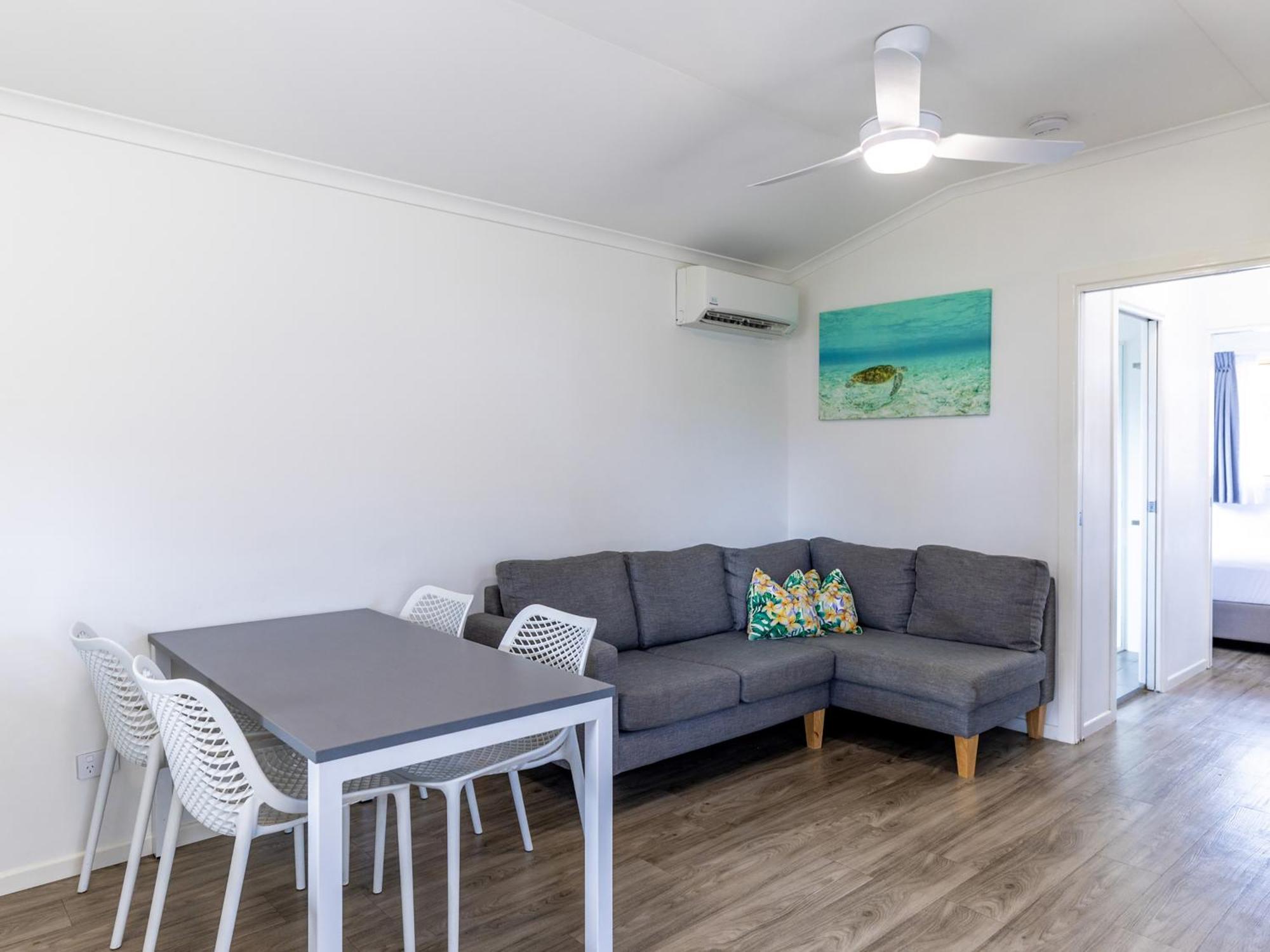Nrma Blue Dolphin Yamba Holiday Resort Værelse billede